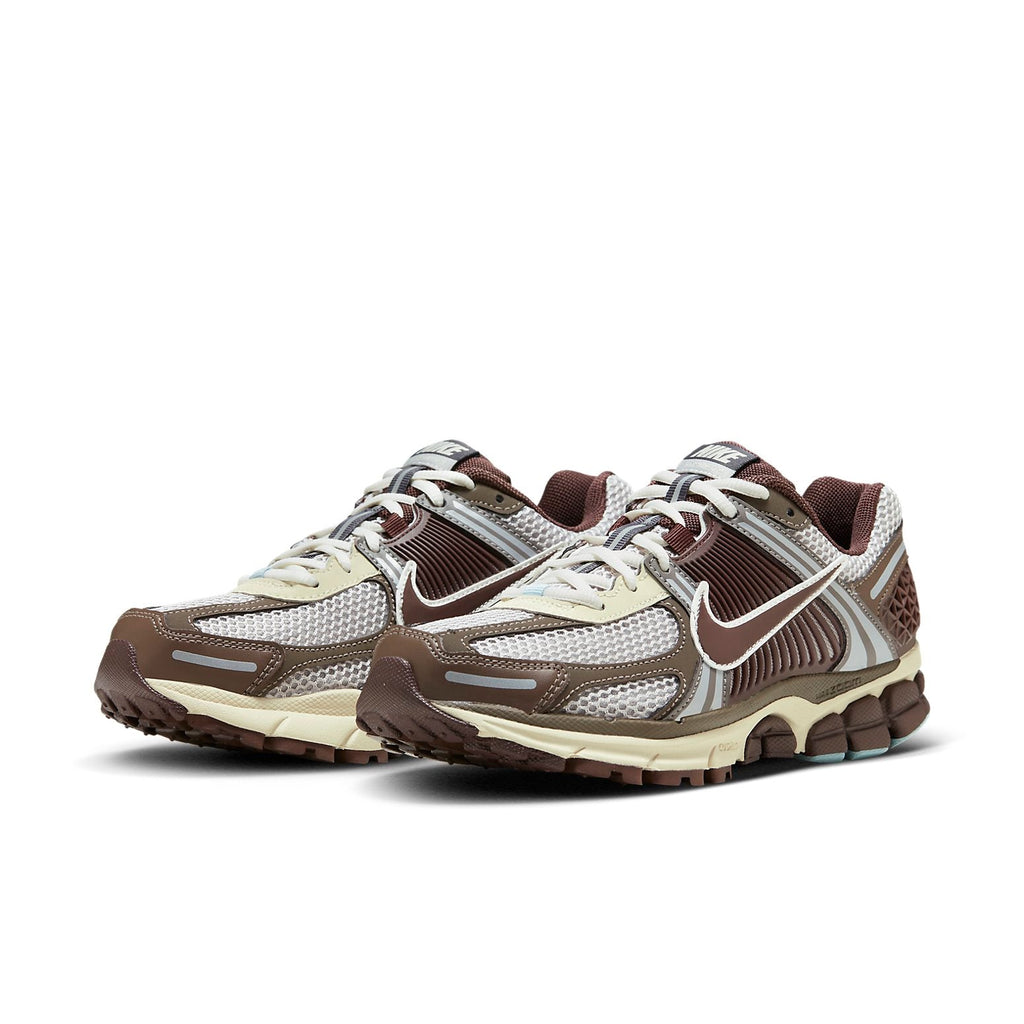 Nike Zoom Vomero 5 Earth Fossil Sneakers