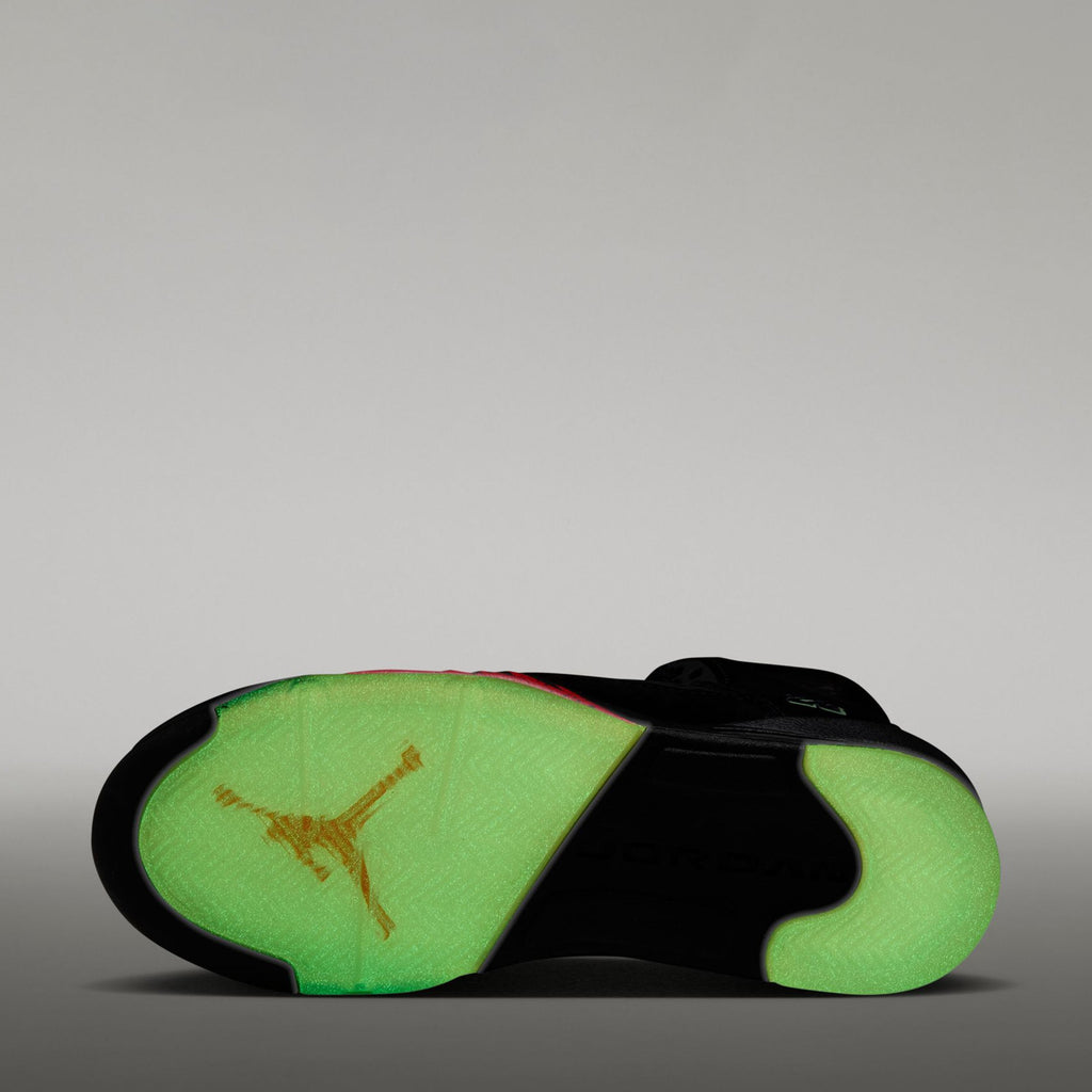 Air Jordan 5 Retro Halloween Grade School Lifestyle Shoes (Black/Picante Red/Glow N The Dark)