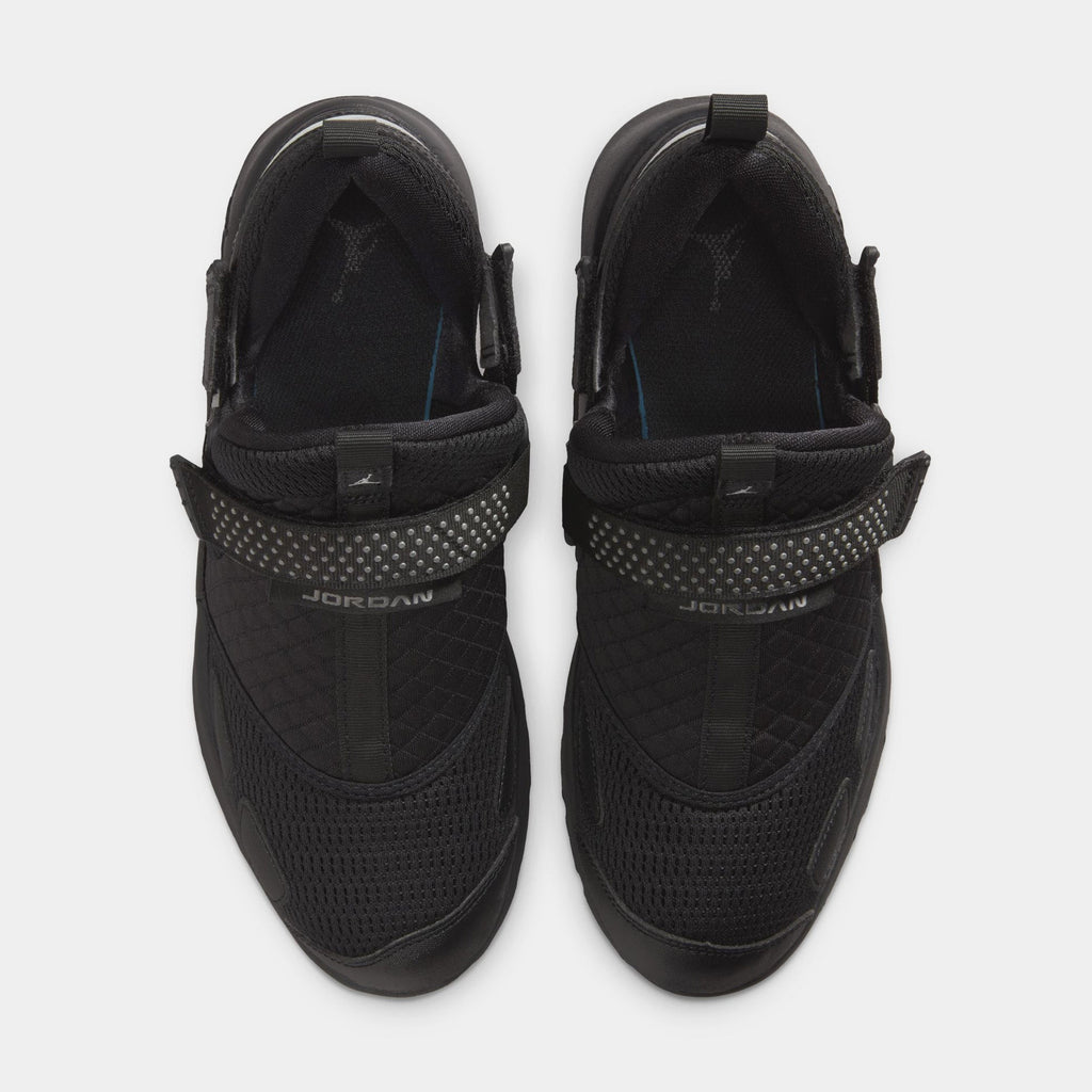 Trunner LX Womens Running Shoes (Black/Black/Black)