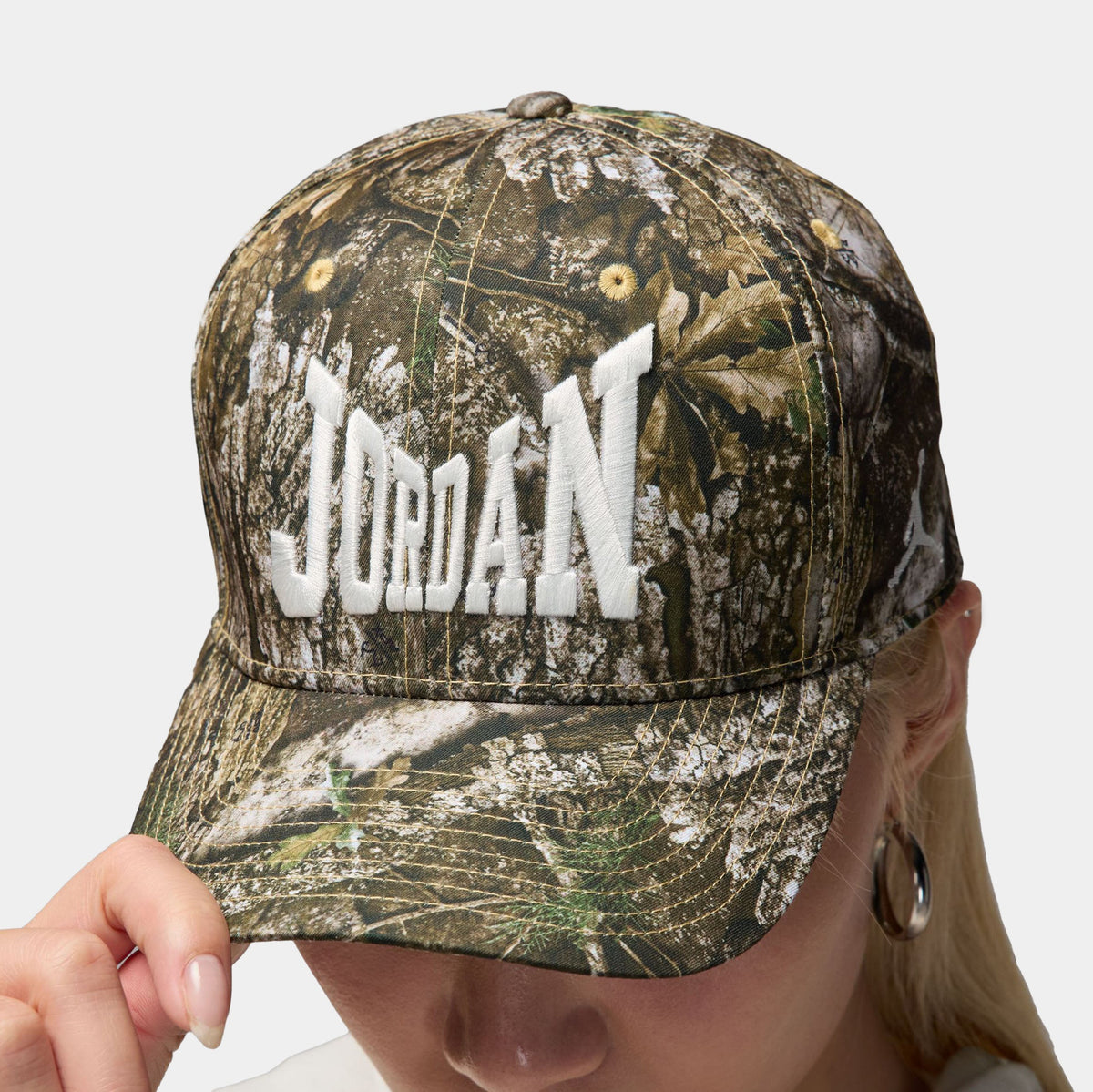 Brooklyn RealTree Rise Adjustable Cap Mens Hat (White/Sail)