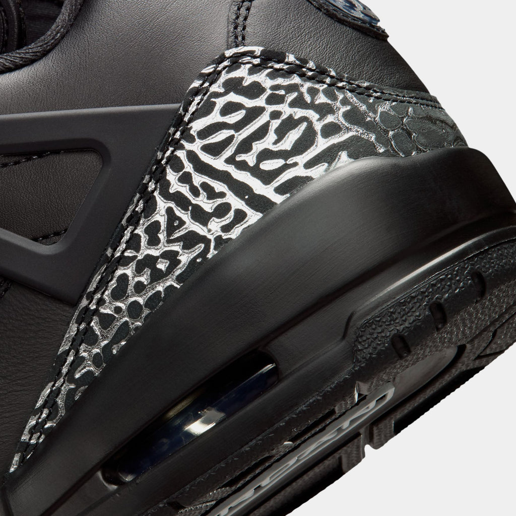 Spizike Low Mens Basketball Shoes (Black/Black/Metallic Silver)
