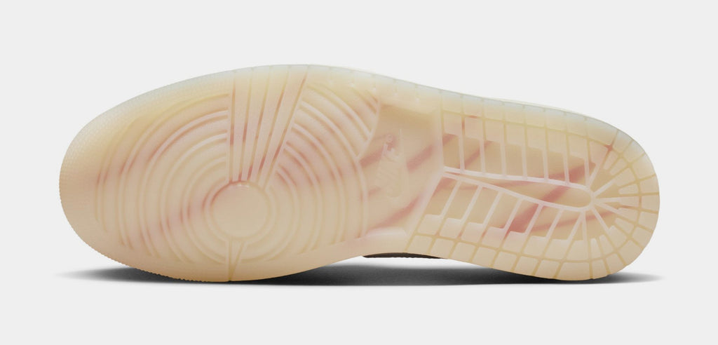 Air Jordan 1 Retro High OG Sail Mens Lifestyle Shoes (Sail/University Red/Pale Ivory/Coconut Milk/Phantom)