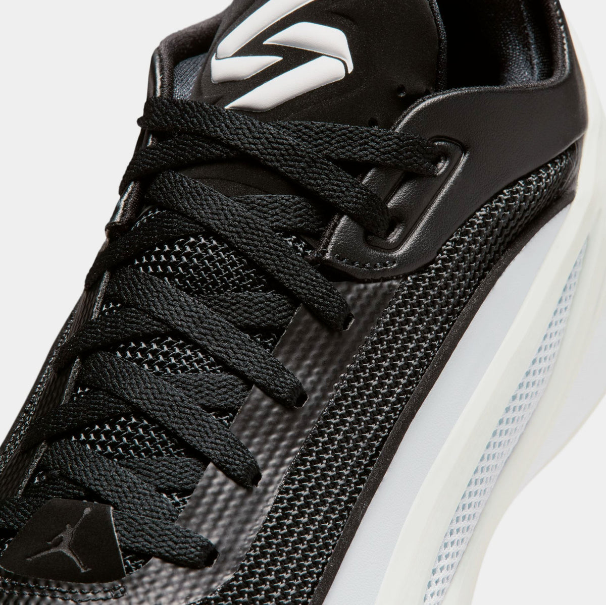 Luka 5 Mens Basketball Shoes (Black/White/Football Grey)