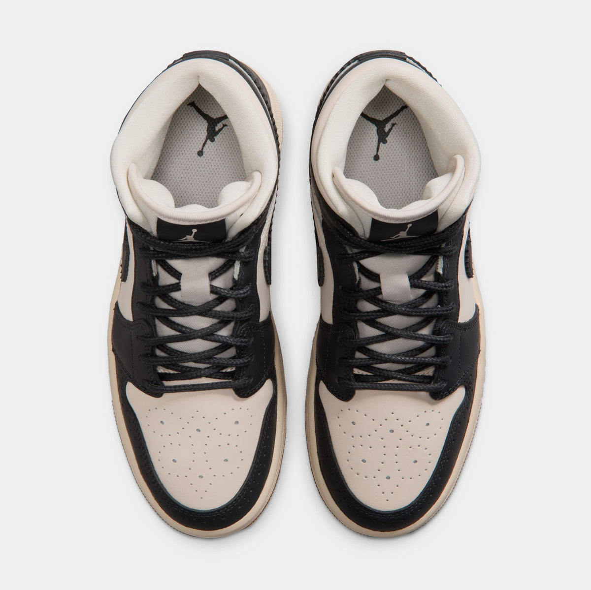 Air Jordan 1 Mid SE Womens Lifestyle Shoes (Off Noir/Chalk/Pearl White)