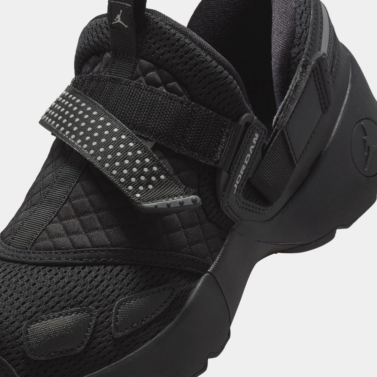 Trunner LX Womens Running Shoes (Black/Black/Black)