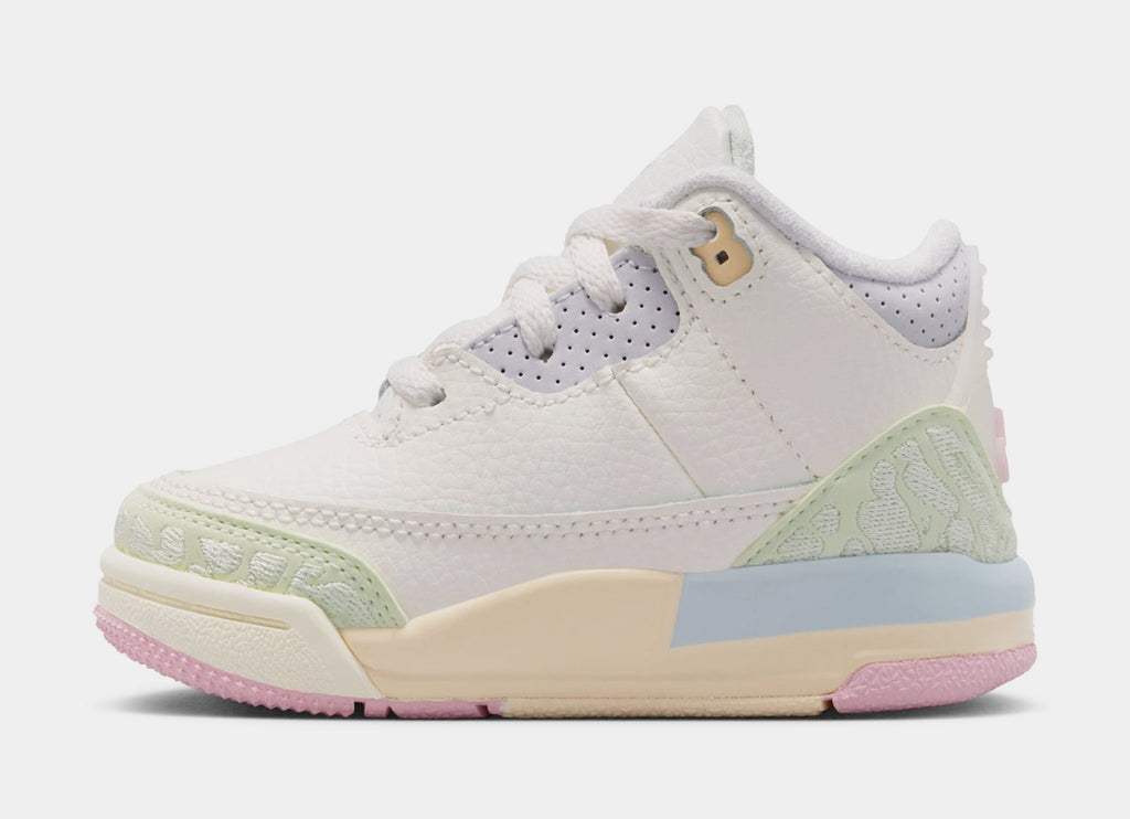 Air Jordan 3 Retro Sail And Jade Aura Infant Toddler Lifestyle Shoes (Sail/Aura/Jade Aura/Iris Whisper)