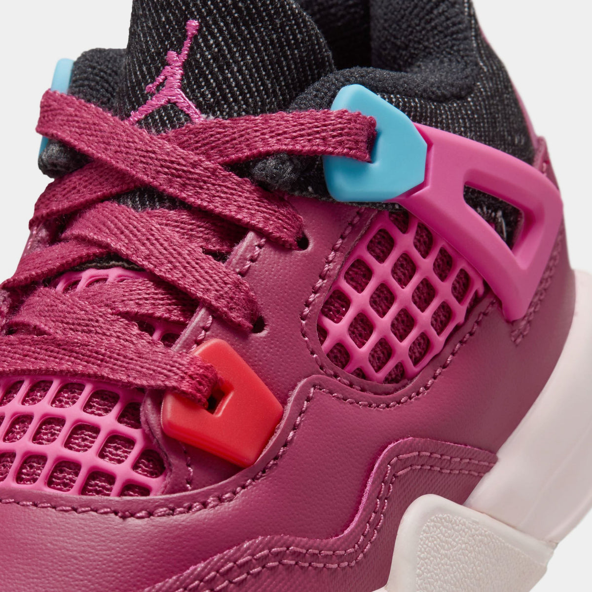 Air Jordan 4 Retro She's A Star Infant Toddler Lifestyle Shoes (Sweet Beet/Off Noir/Chalk/Desert Pink)