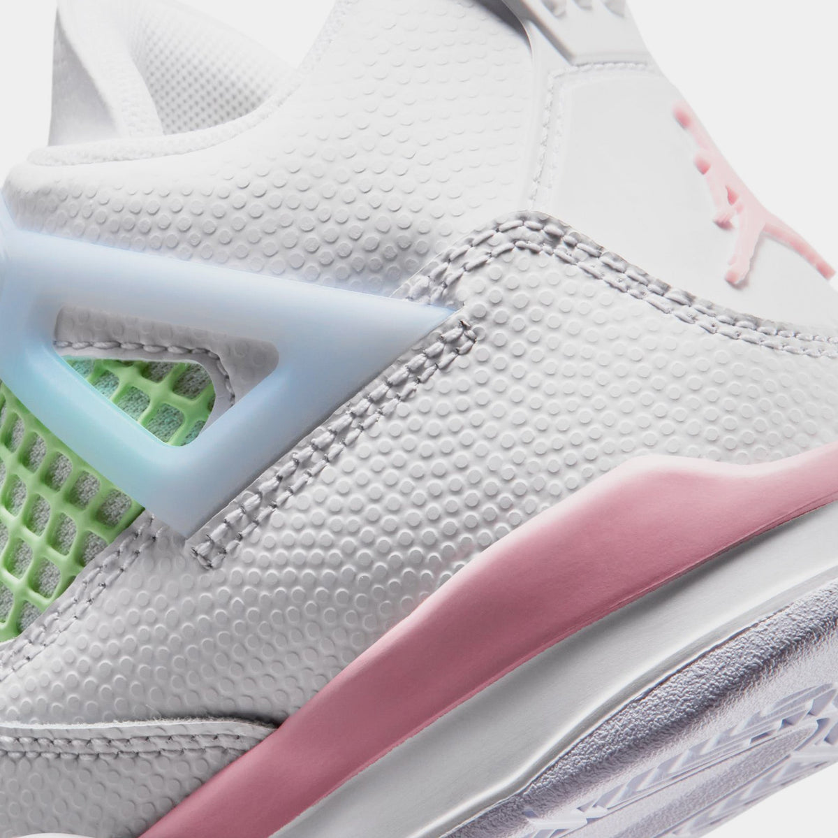 Air Jordan 4 Retro Medium Soft Pink Preschool Lifestyle Shoes (White/Medium Soft Pink/Half Blue)