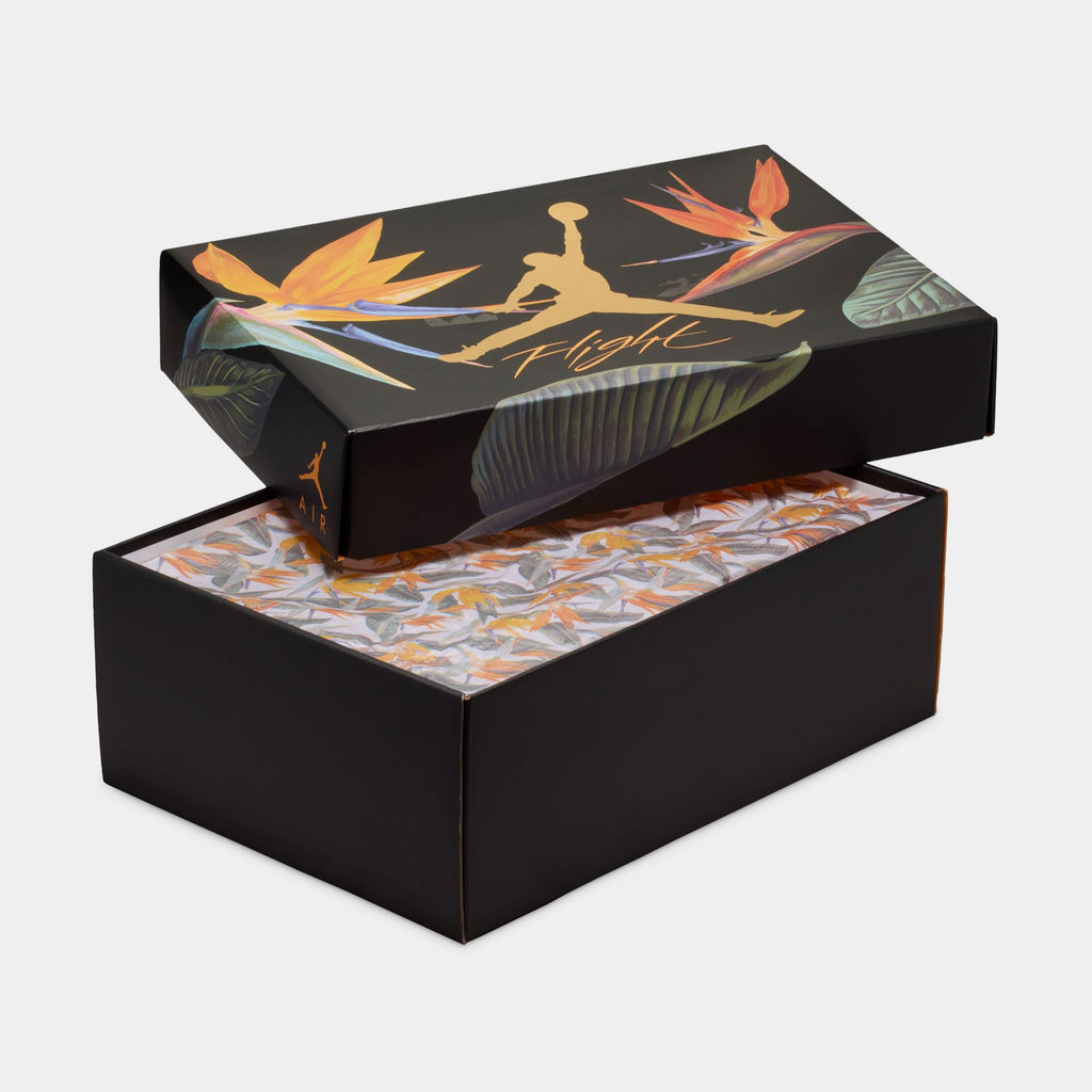 Air Jordan 4 Retro Birds of Paradise Womens Lifestyle Shoes (Coconut Milk/Metallic Gold/Muslin/Bright Mango/Sundial/Black)