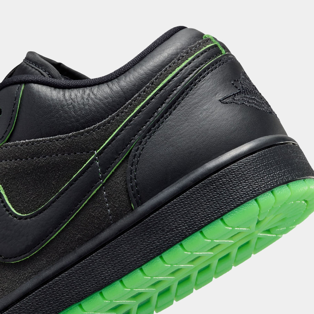 Air Jordan 1 Low Halloween Mens Lifestyle Shoes (Black/Scream Green/Dark Smoke Grey/Black)