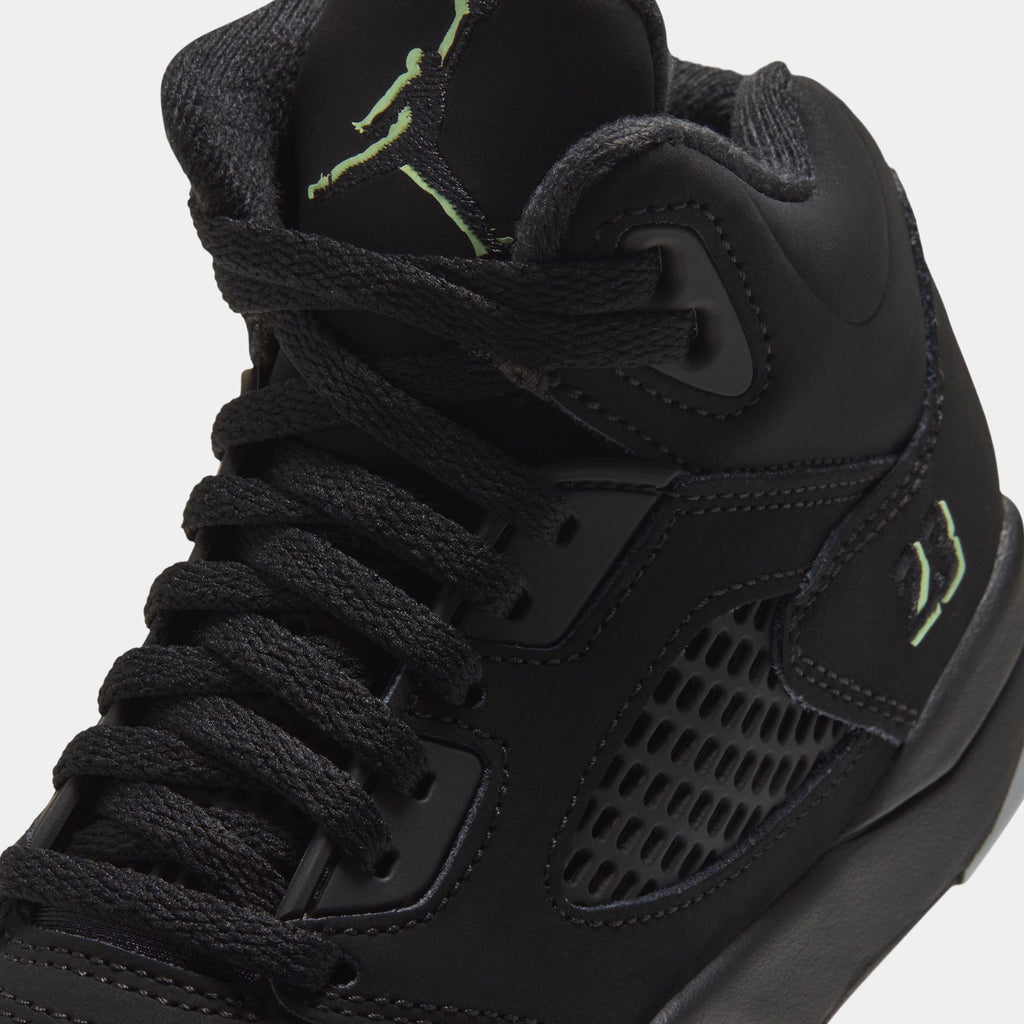 Air Jordan 5 Retro Halloween Preschool Lifestyle Shoes (Black/Black/Picante Red/Glow N The Dark)