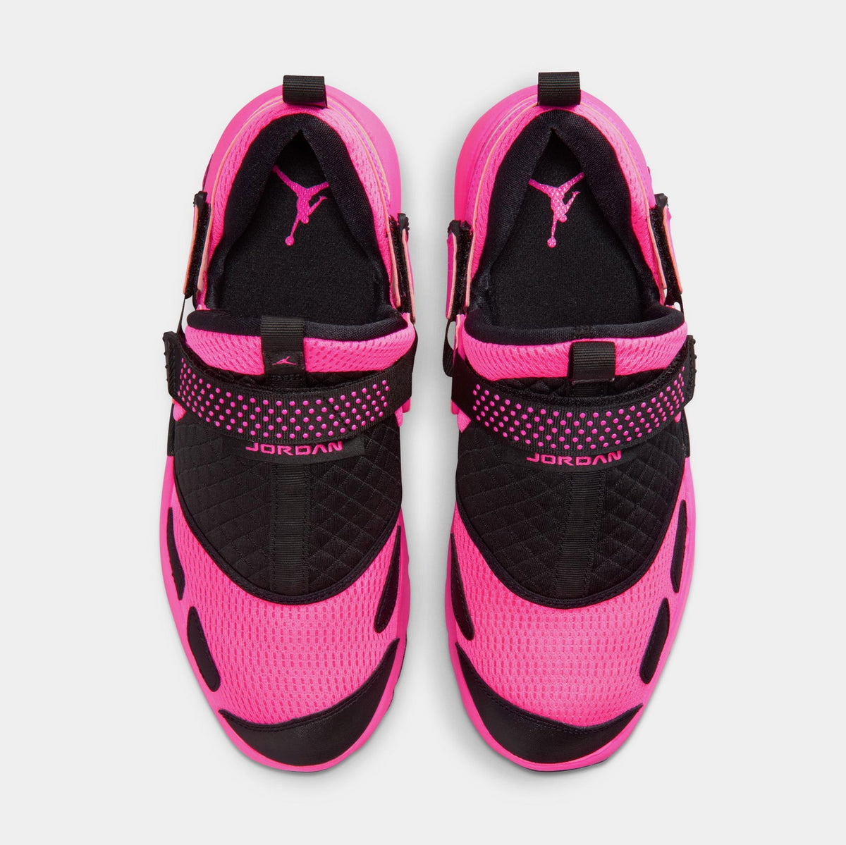 Trunner LX Womens Running Shoes (Pink Blast/Reflective Silver/Black)