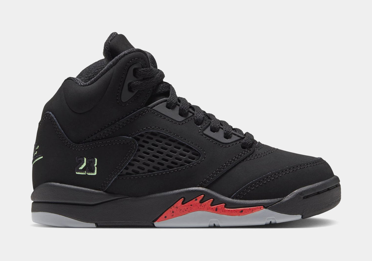 Air Jordan 5 Retro Halloween Preschool Lifestyle Shoes (Black/Black/Picante Red/Glow N The Dark)