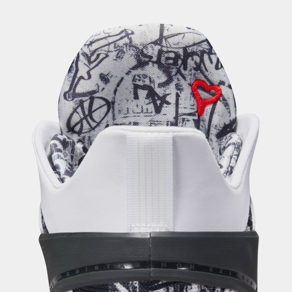 Luka 5 Mens Basketball Shoes (White/Black)
