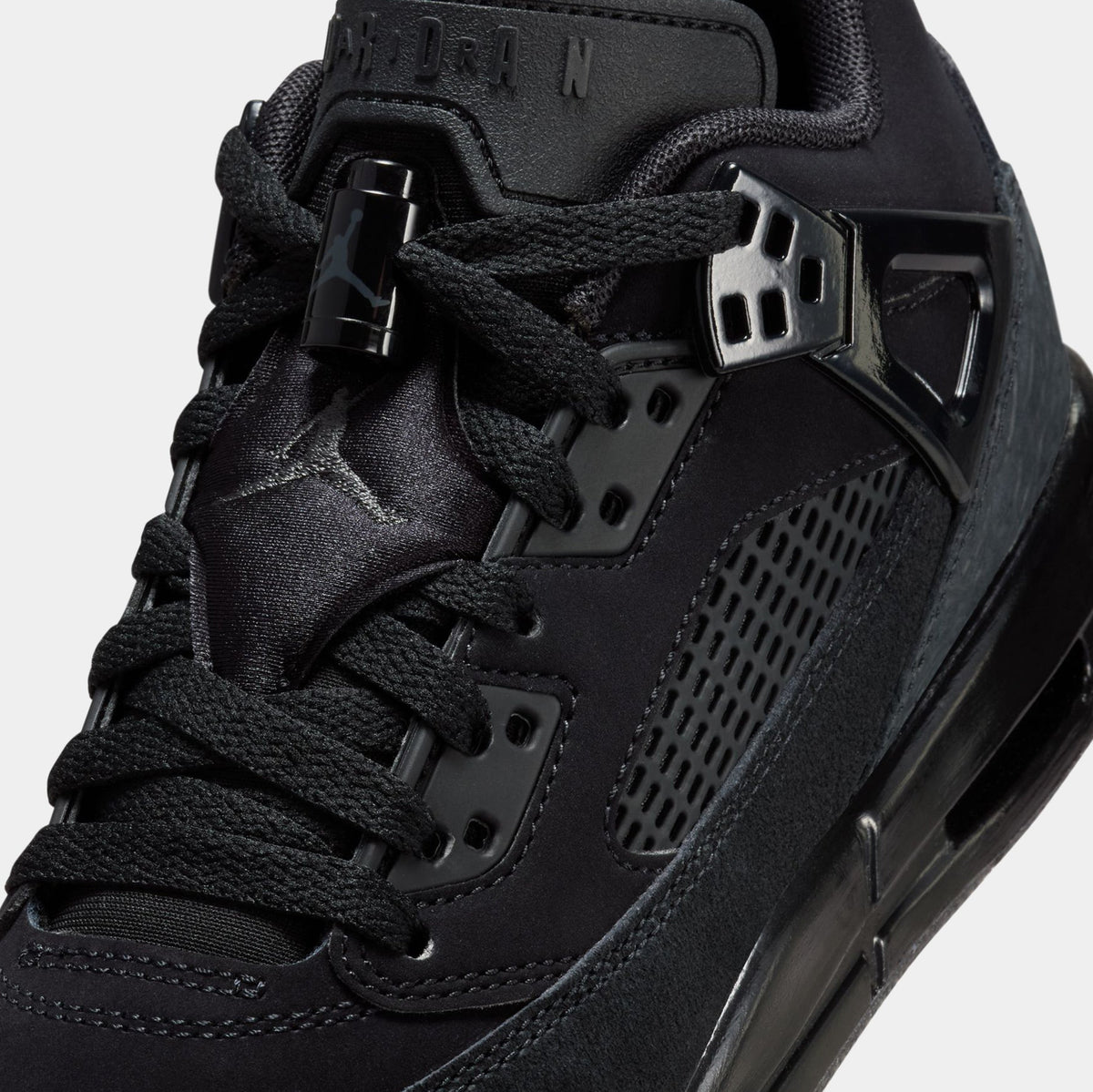 Spizike Low Grade School Basketball Shoes (Black/Anthracite)
