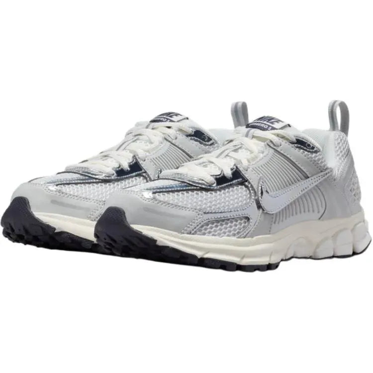 Nike Vomero 5 GS Photon Dust Chrome Sneakers