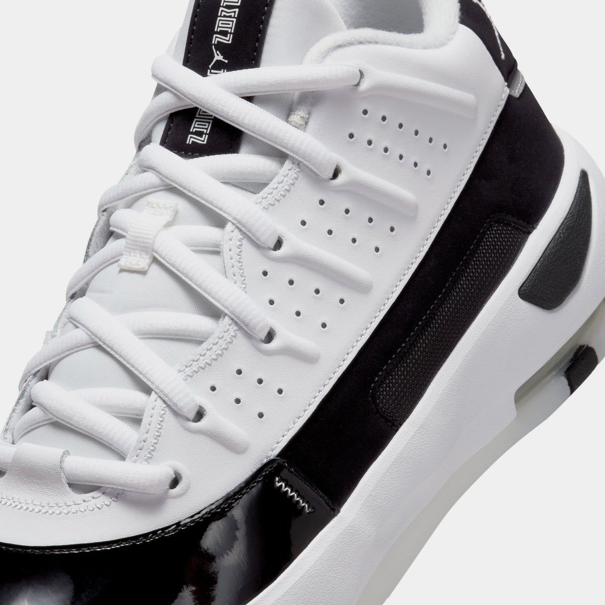 Max Aura 7 Mens Basketball Shoes (White/Summit White/Black)
