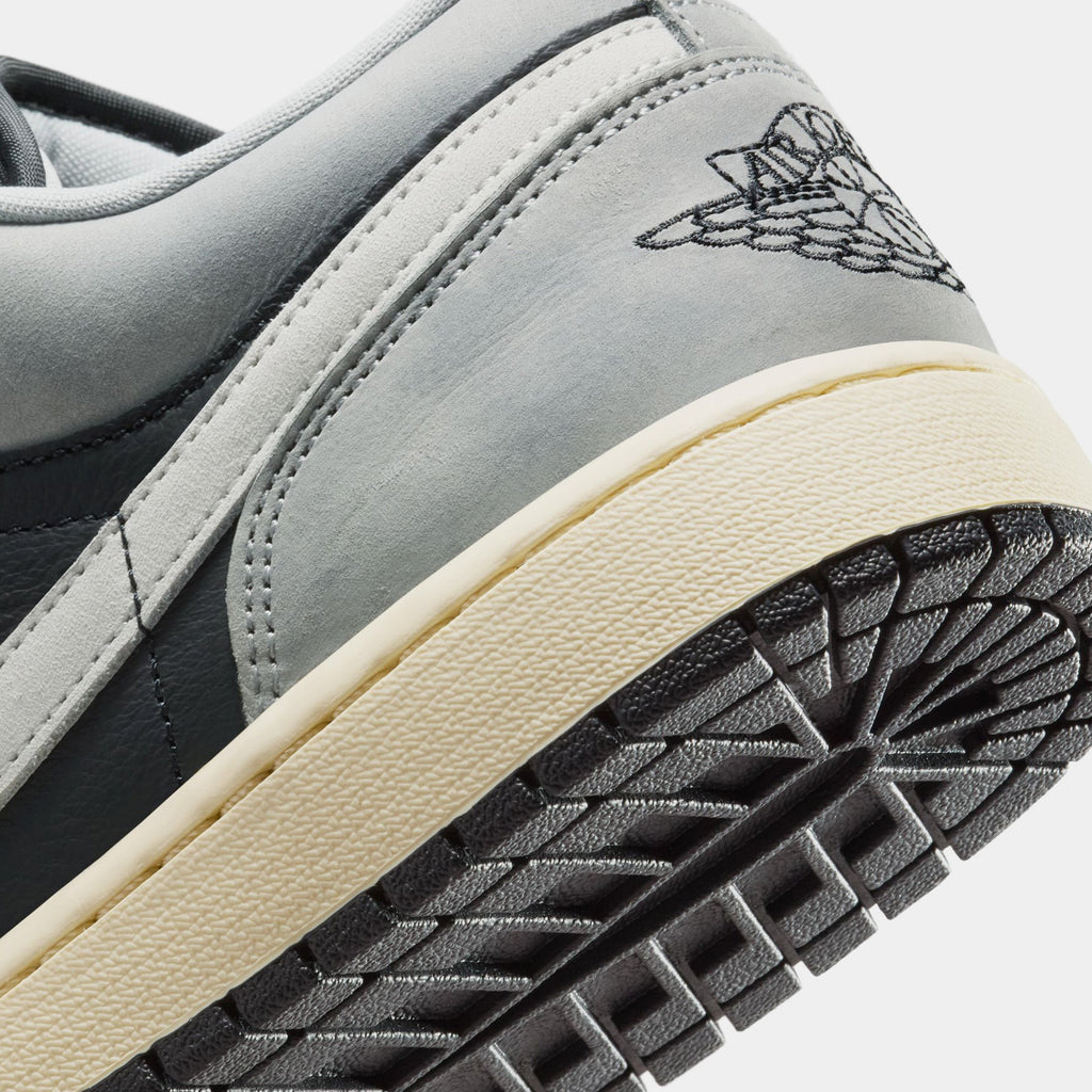 Air Jordan 1 Low SE Mens Lifestyle Shoes (Light Smoke Grey/White/Off Noir)