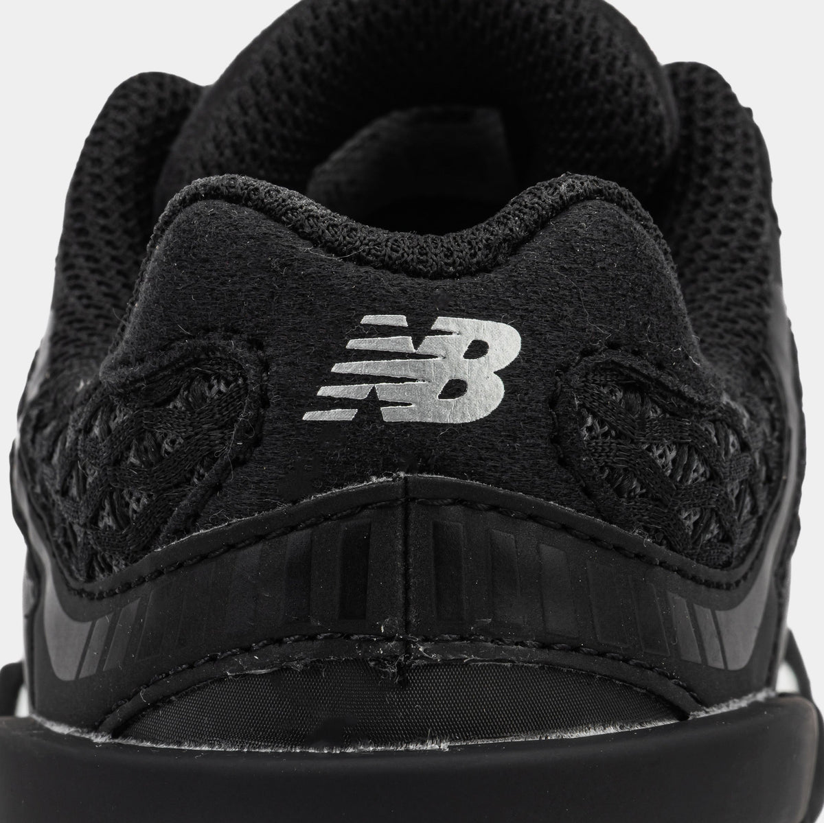 Shoe Palace Exclusive 9060 Preschool Lifestyle Shoes (Black/Silver)
