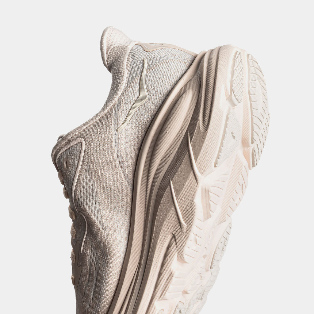 Clifton 10 Womens Running Shoes (Beige)