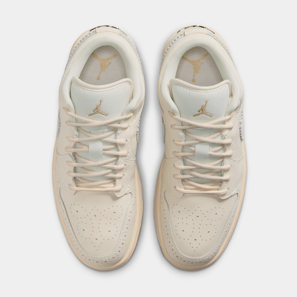 Air Jordan 1 Low SE Womens Lifestyle Shoes (Chalk/Metallic Gold/Pearl White)