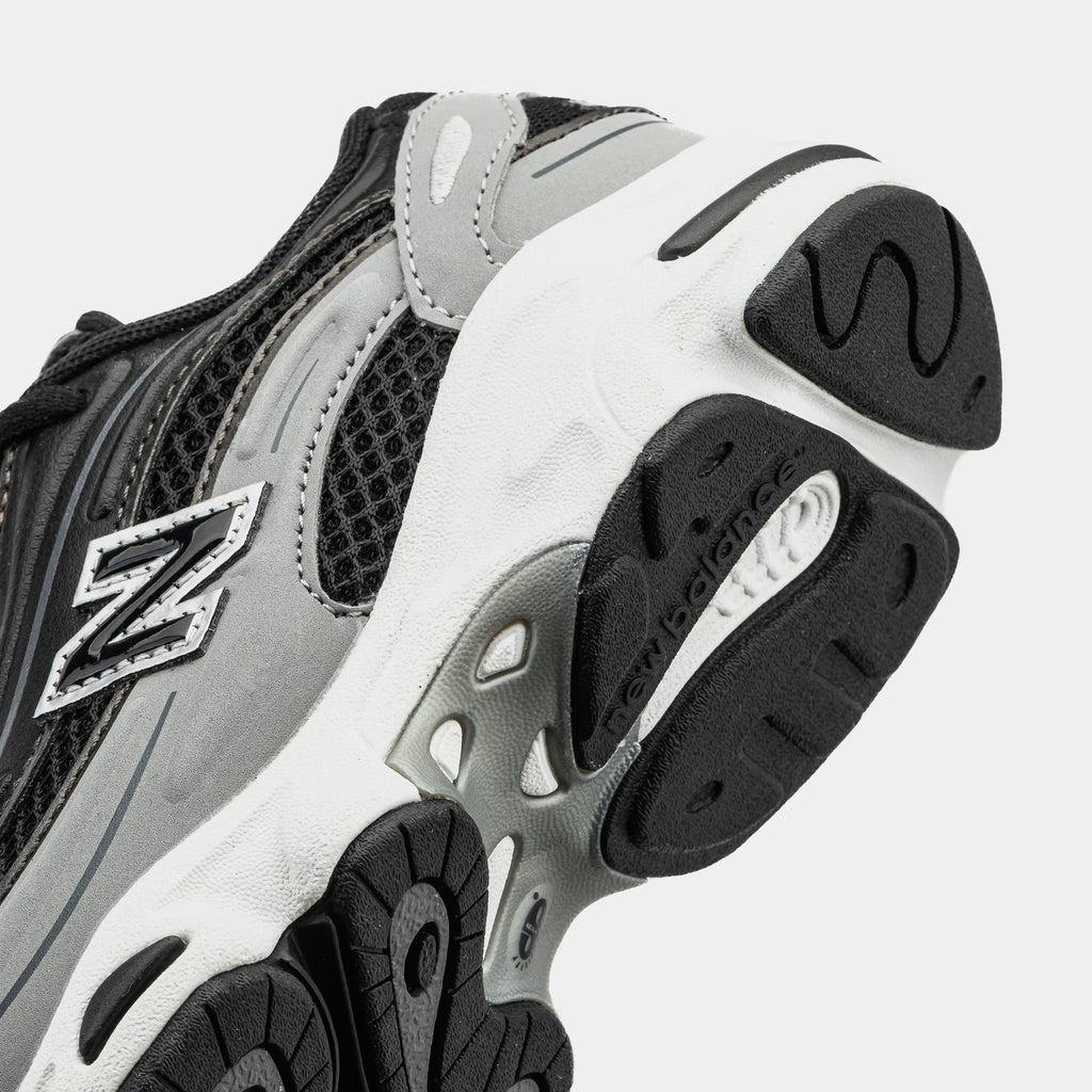 1000 Preschool Running Shoes (Black/Grey)