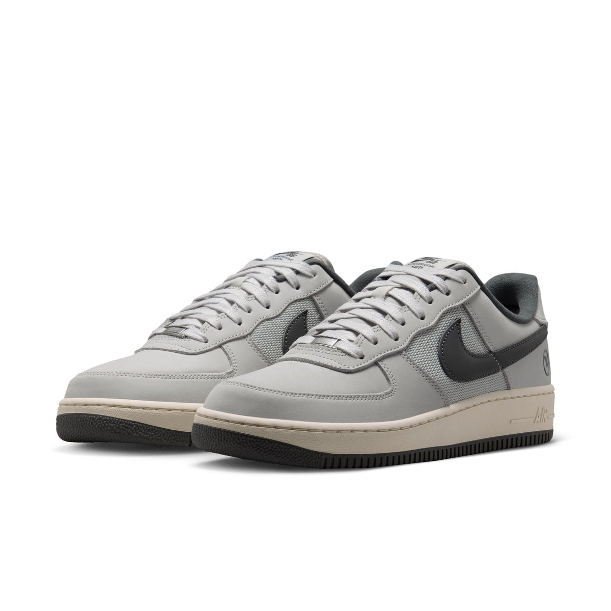NIKE SB YUTO AIR FORCE 1 LIGHT BONE / IRON GREY