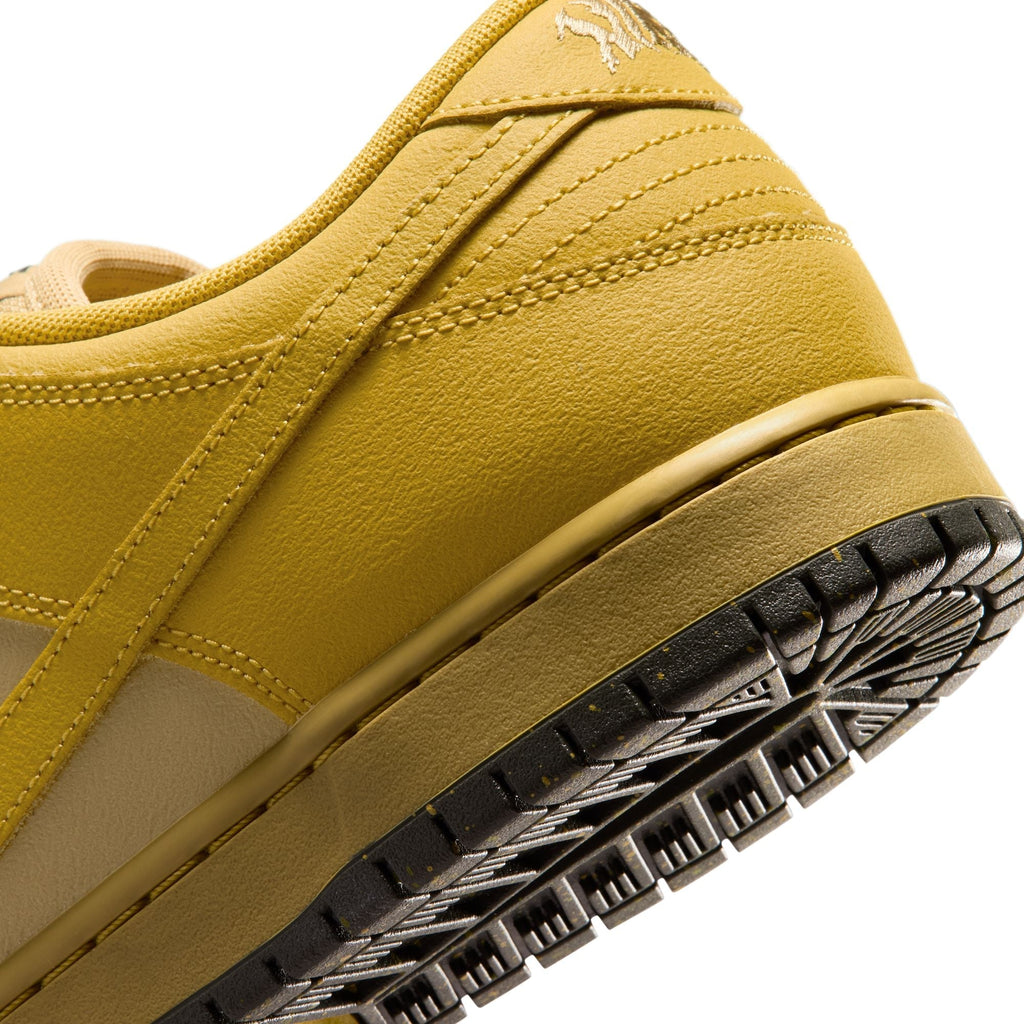 NIKE SB DUNK LOW PRO SAFFRON QUARTZ / SAFFRON QUARTZ-PEAR