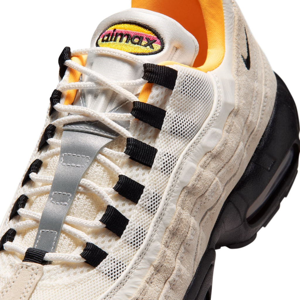 NIKE SB FC PACK AIR MAX 95 "CLUB 58" SAIL / LASER ORANGE