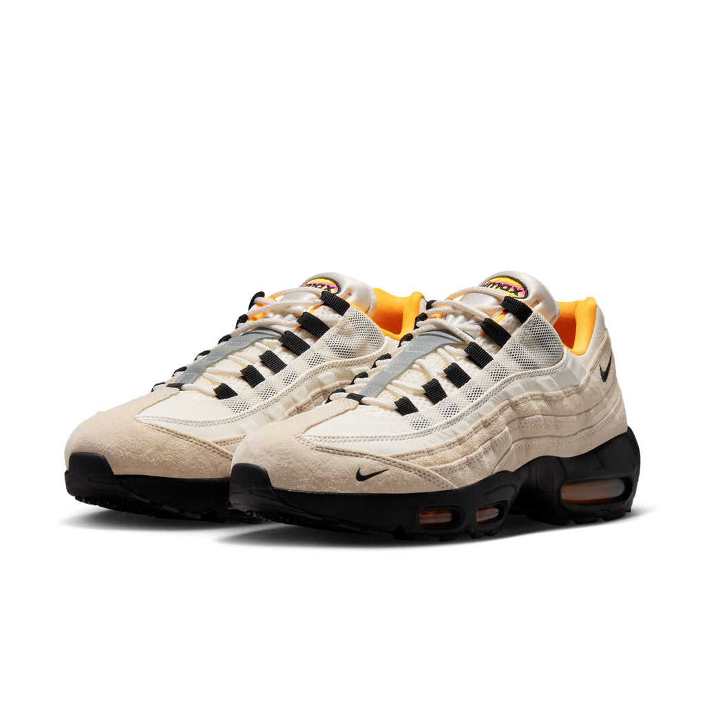 NIKE SB FC PACK AIR MAX 95 "CLUB 58" SAIL / LASER ORANGE