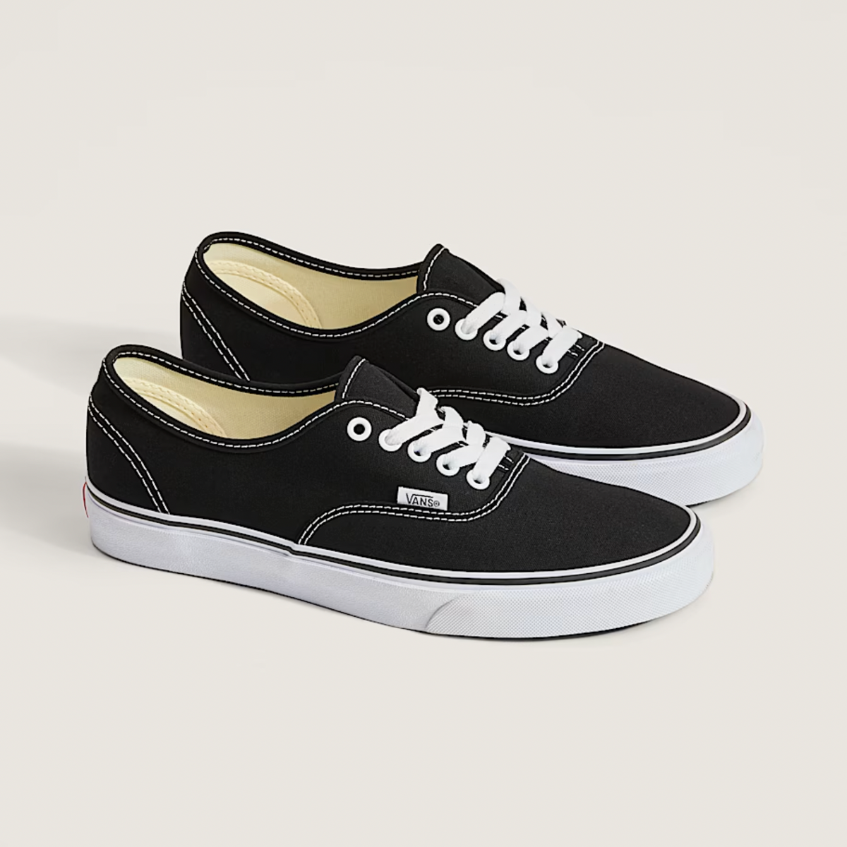 VANS AUTHENTIC BLACK / WHITE