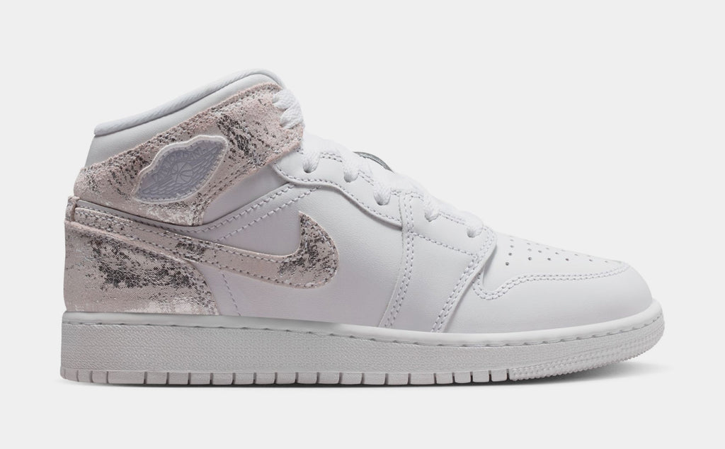 Air Jordan 1 Mid SE Grade School Lifestyle Shoes (White/Field Silver)