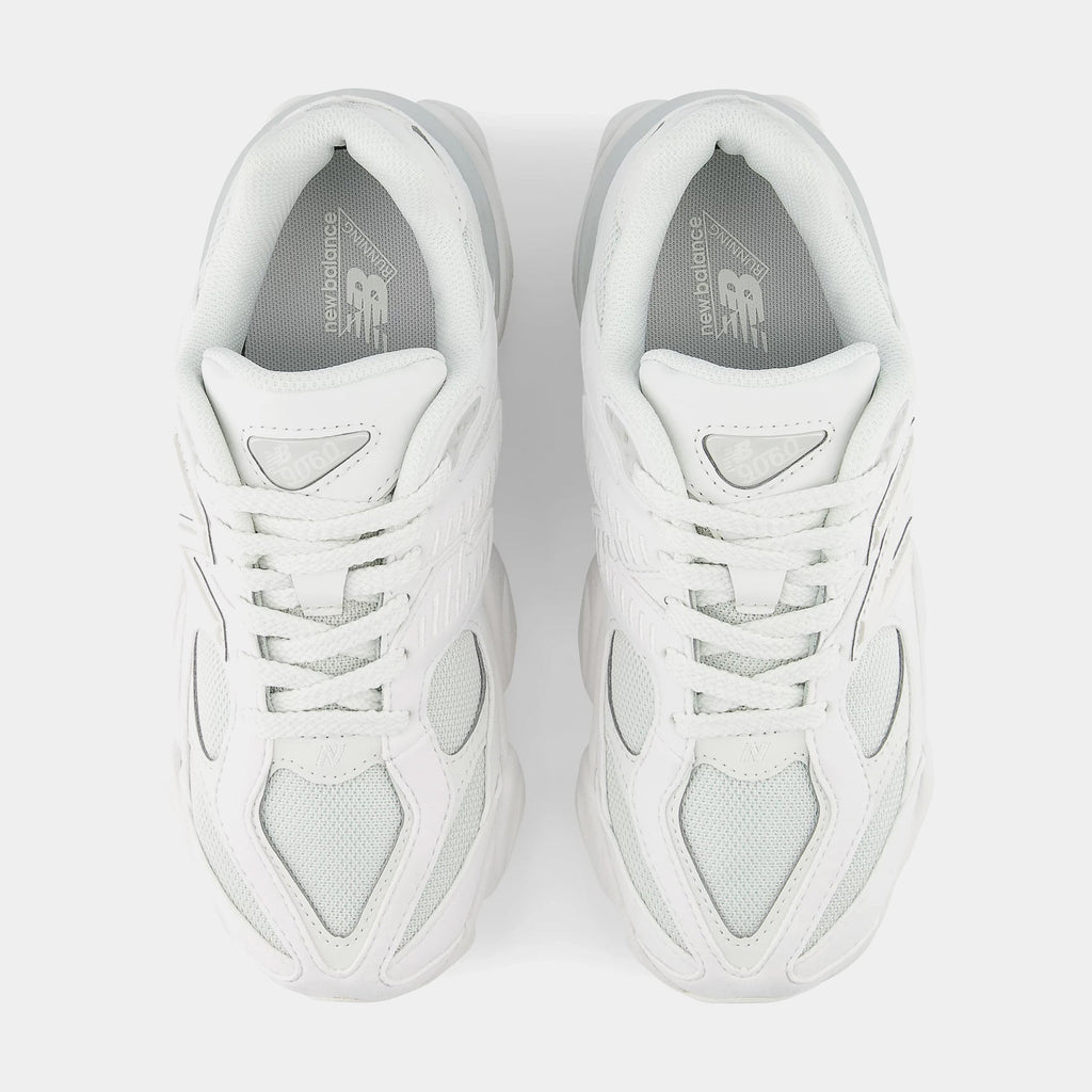 9060 Grade School Lifestyle Shoes (White/Reflection)