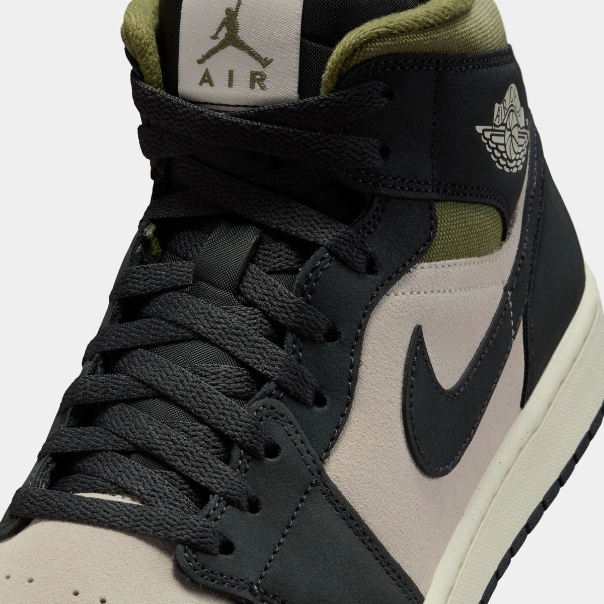 Air Jordan 1 Mid SE Mens Lifestyle Shoes (Light Orewood Brown/Medium Olive/Sail/Off Noir)