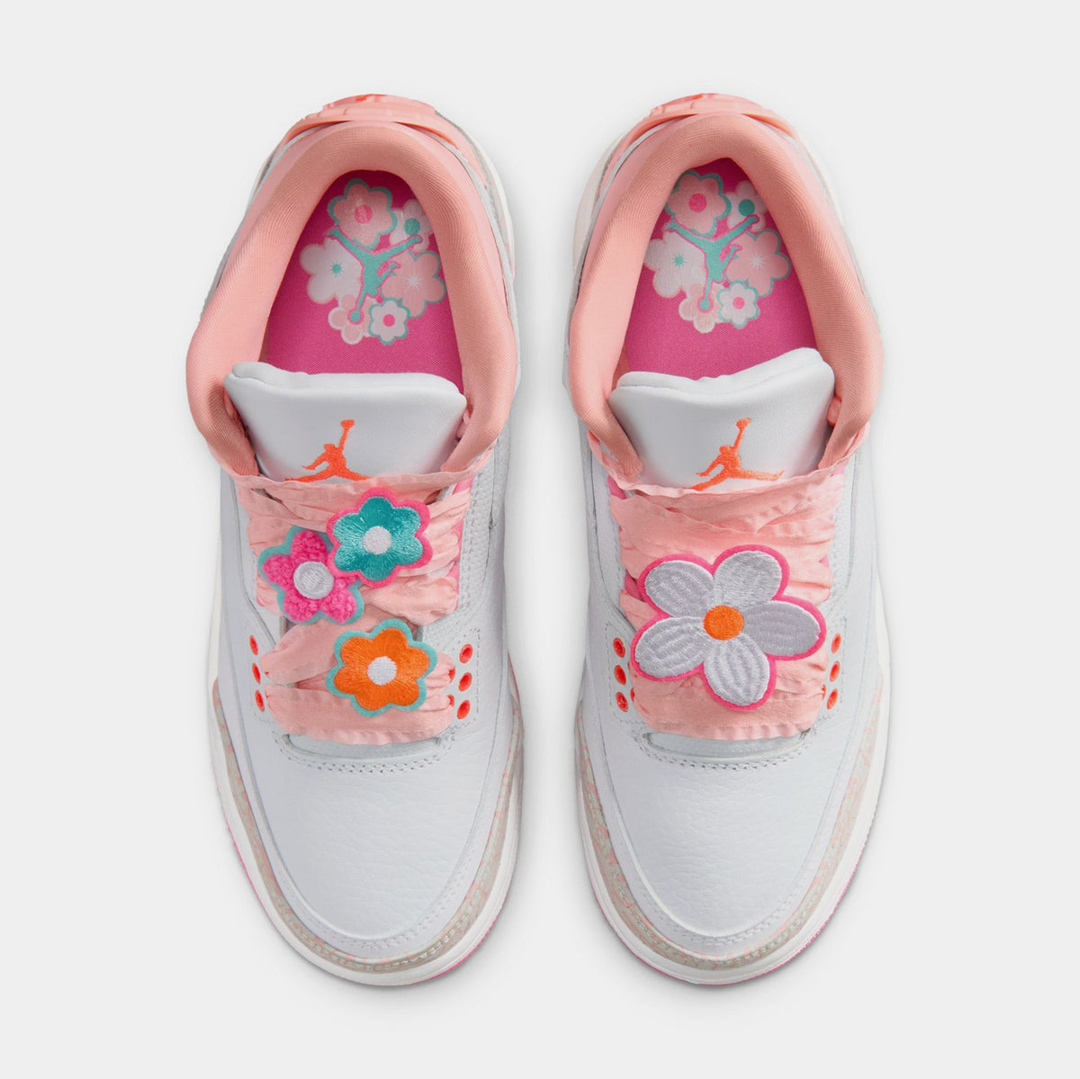 Air Jordan 3 Retro Spring Flower Grade School Lifestyle Shoes (Pearl Pink/Hyper Orange/Pink Bloom)