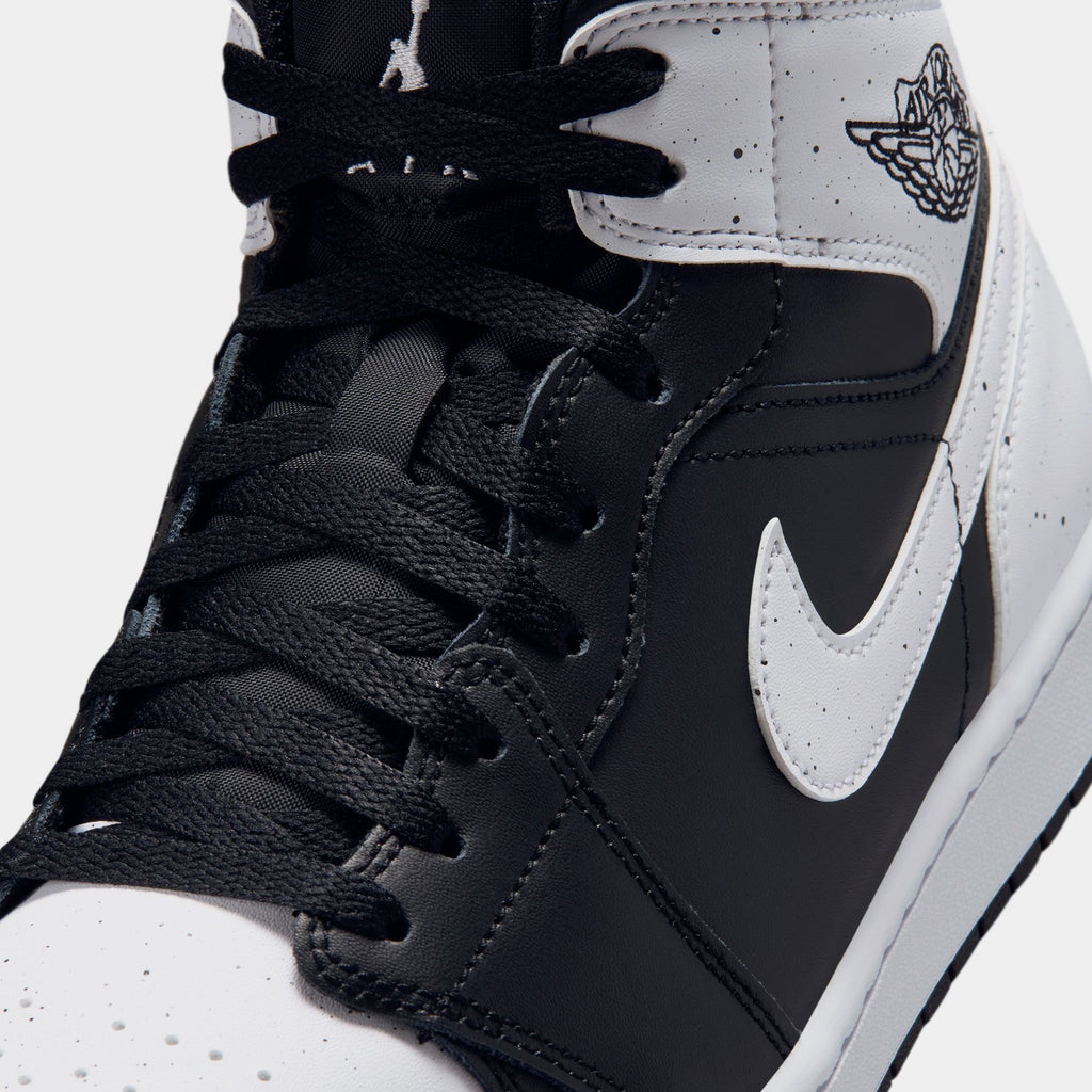 Air Jordan 1 Mid SE Oreo Mens Lifestyle Shoes (Black/Black/White)
