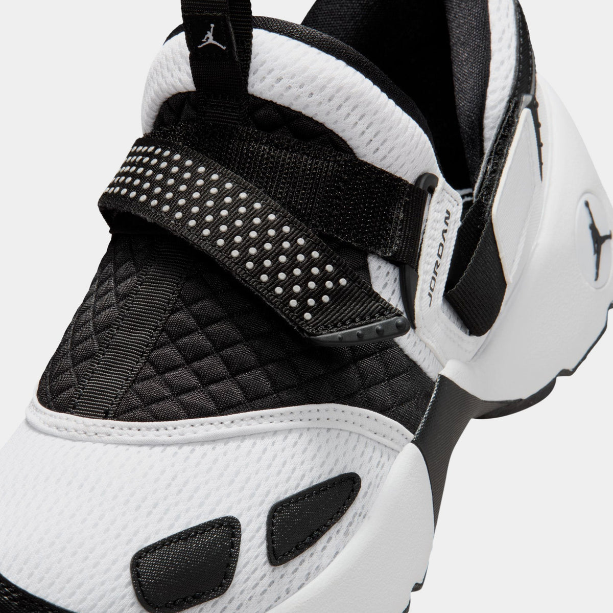 Air Jordan Trunner LX Womens Running Shoes (White/Black/Reflective Silver)
