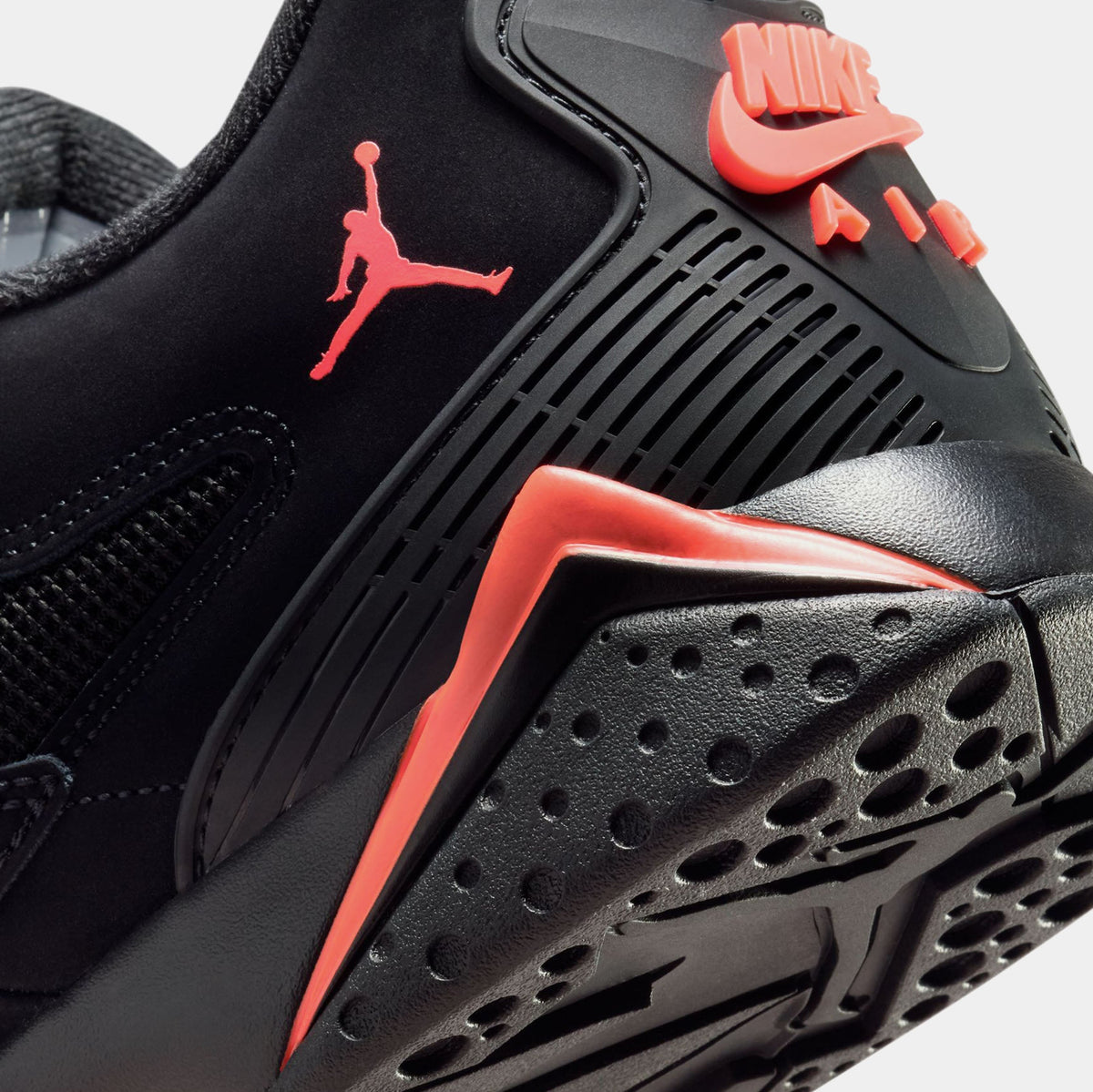 Air Jordan MVP 92 Mens Basketball Shoes (Black/Infrared 23)