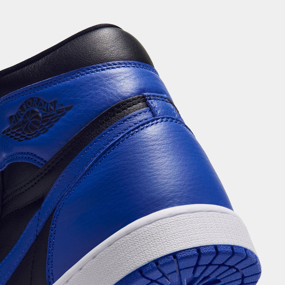 Air Jordan 1 Retro High OG Royal Mens Lifestyle Shoes (Black/Game Royal/White) Free Shipping