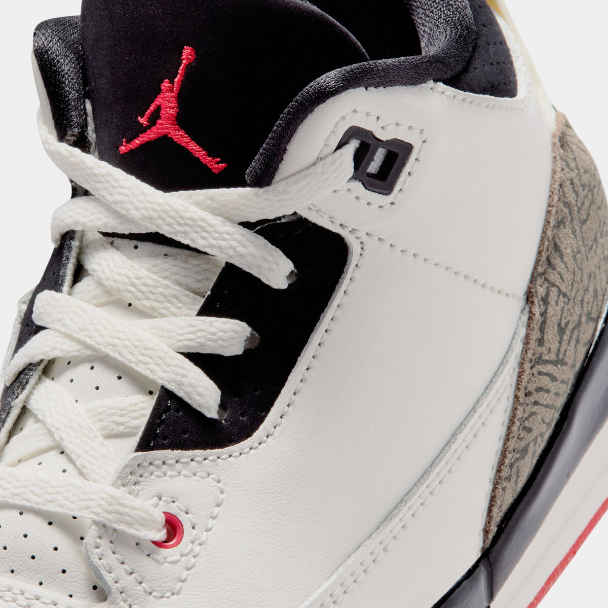 Air Jordan 3 Retro Sail and University Red Preschool Lifestyle Shoes (Sail/Black/University Red/Pale Ivory)
