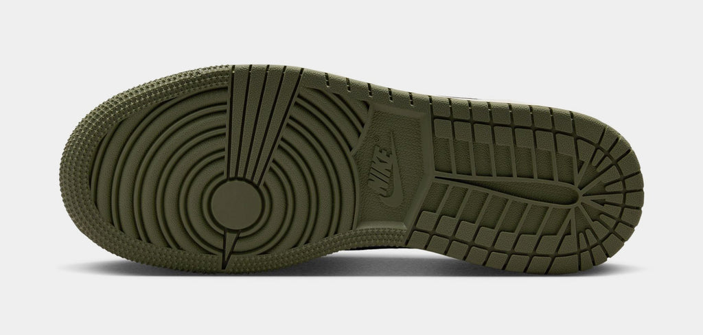 Air Jordan 1 Low OG Medium Olive And Summit White Grade School Lifestyle Shoes (Medium Olive/Black/Summit White/Sail)