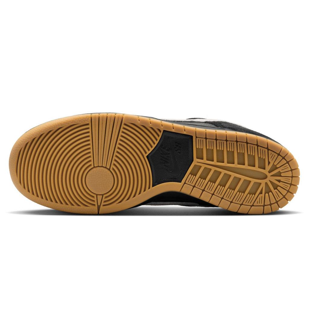 NIKE SB DUNK LOW PRO BLACK / WHITE-BLACK-GUM LIGHT BROWN
