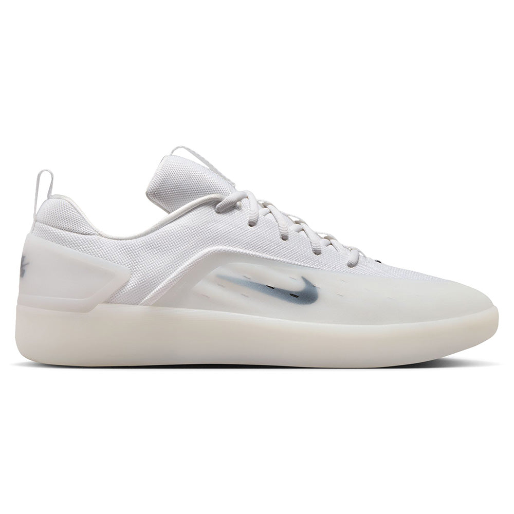 NIKE SB NYJAH 4 WHITE / BLACK-WHITE-BLACK