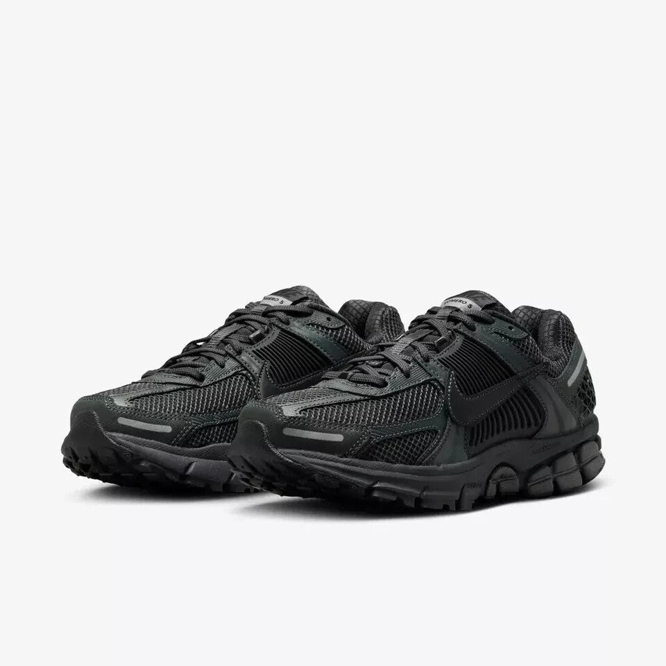 Nike Air Zoom Vomero 5 Triple Black Sneakers