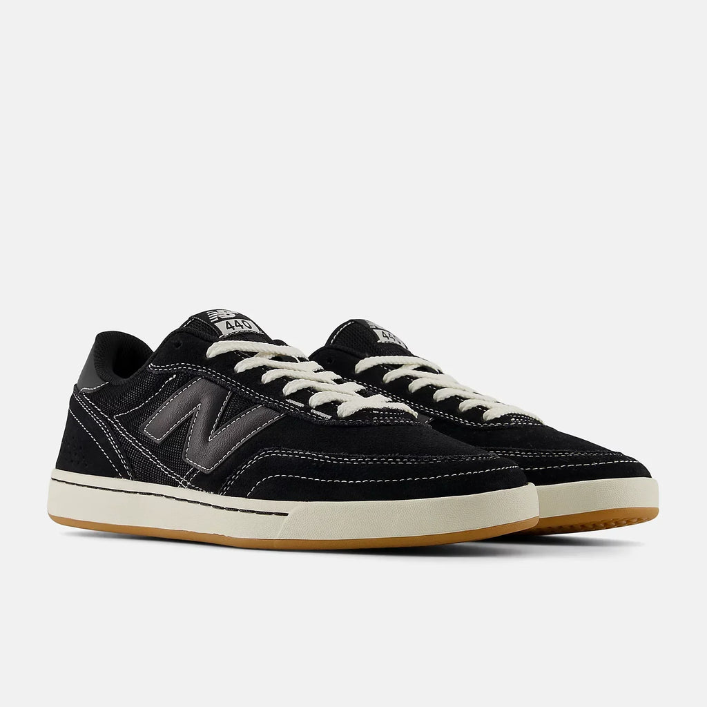 NB NUMERIC 440 V2 BLACK / SEA SALT